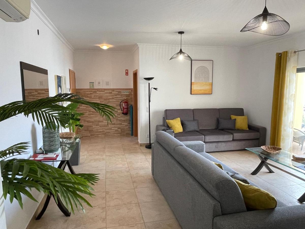Lucas House 3 - Garden Apartment Lagos Eksteriør bilde